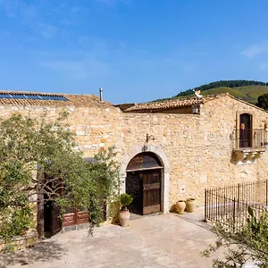 Hotel Masseria Fortificata Lo Zafferaneto, Buccheri