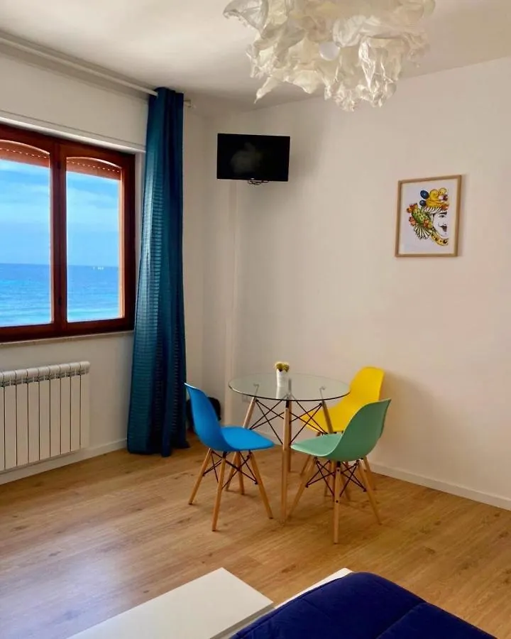 Mondello Beach Rooms - By The Sea 0*,