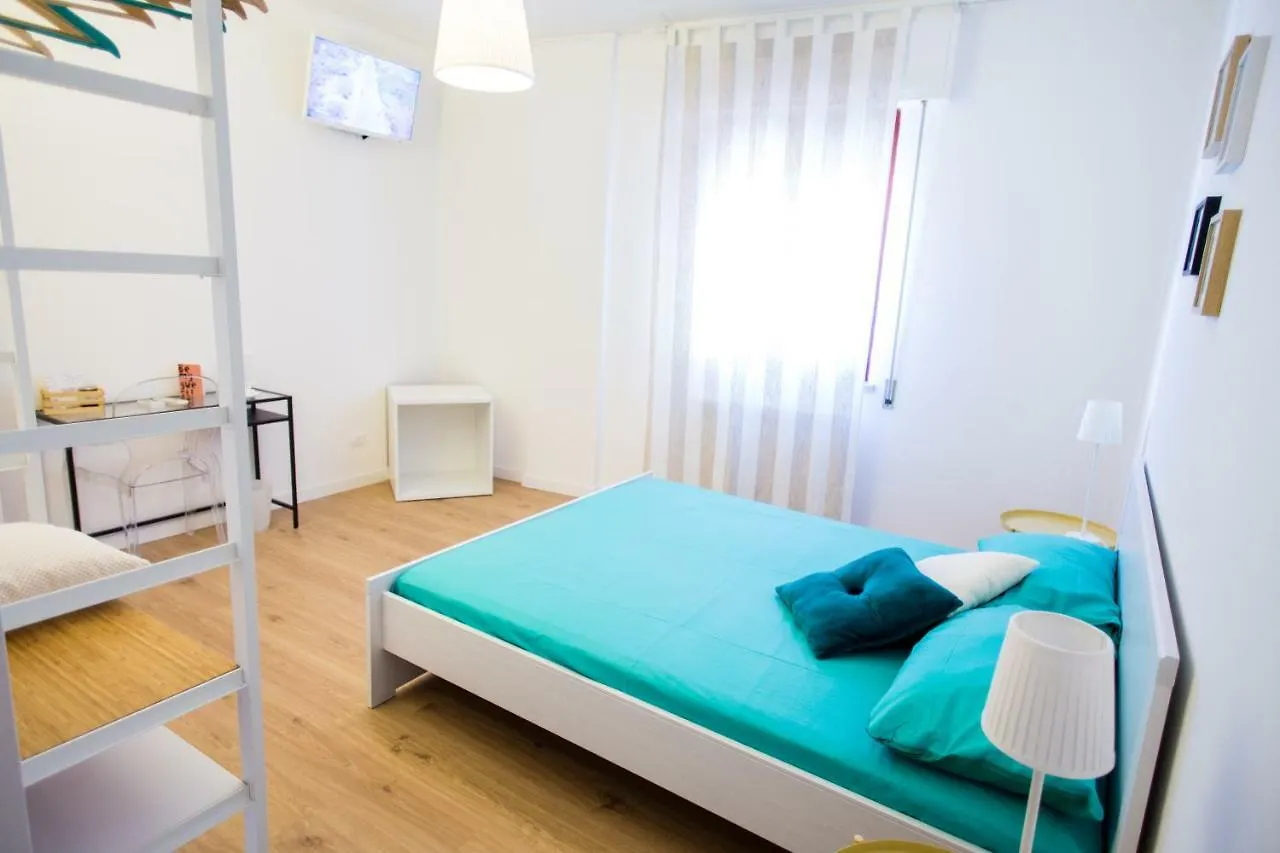 Mondello Beach Rooms - By The Sea