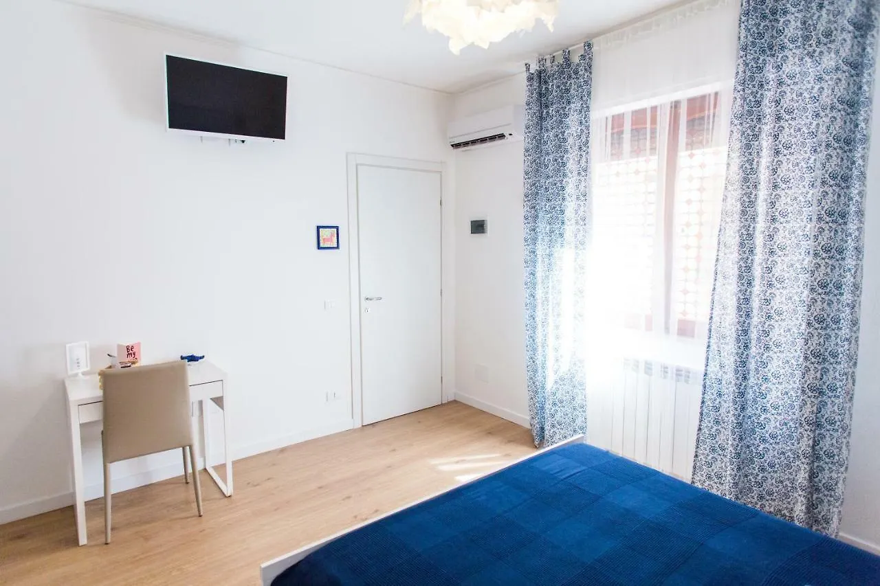 Mondello Beach Rooms - By The Sea Guest house