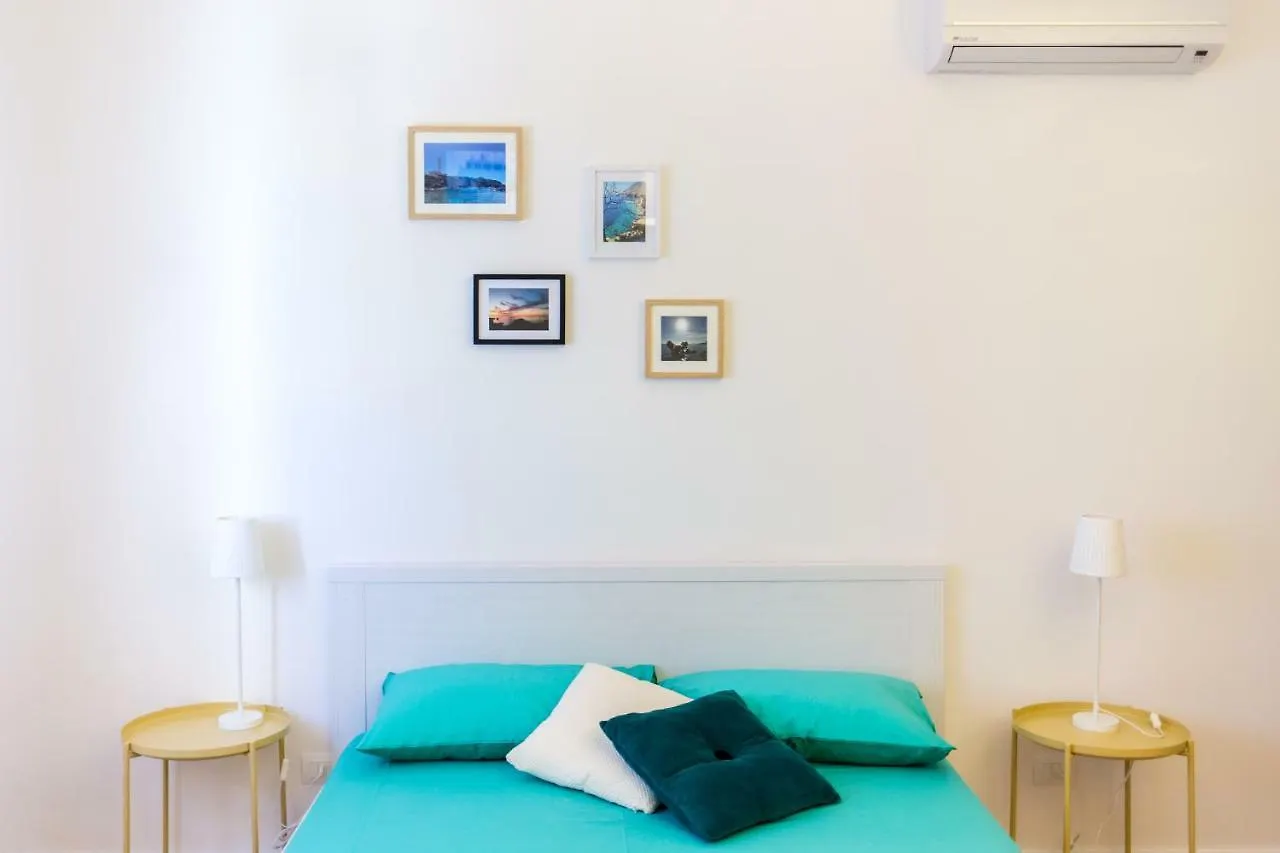Mondello Beach Rooms - By The Sea Guest house