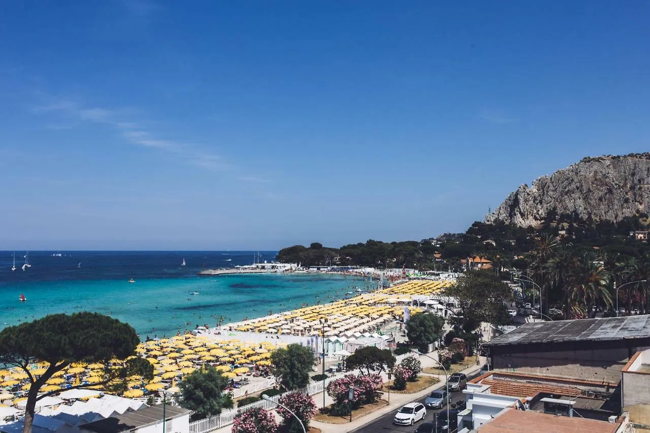 Mondello Beach Rooms - By The Sea