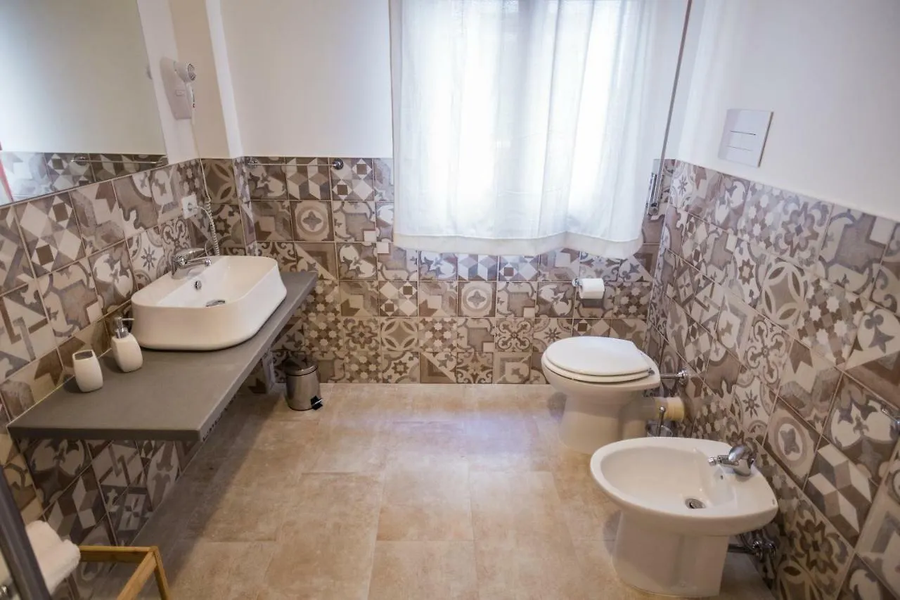 Guest house Mondello Beach Rooms - By The Sea