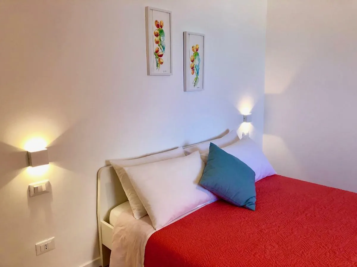 Guest house Mondello Beach Rooms - By The Sea