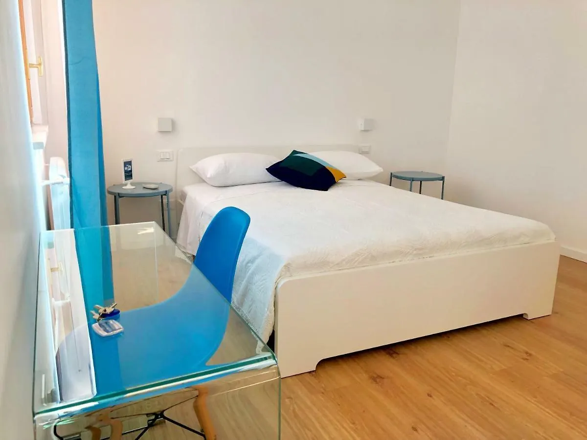 Mondello Beach Rooms - By The Sea 0*,  Italy