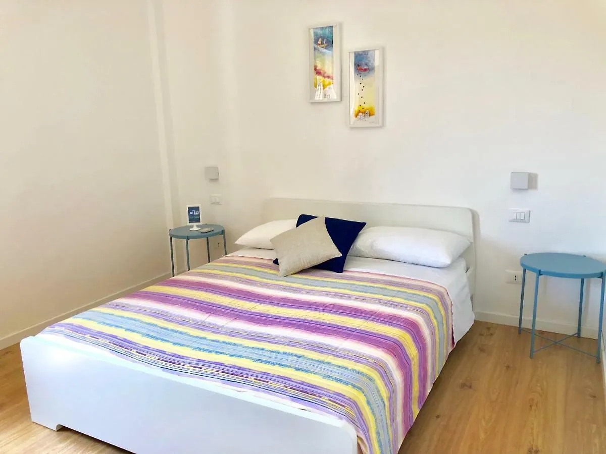 Mondello Beach Rooms - By The Sea Guest house