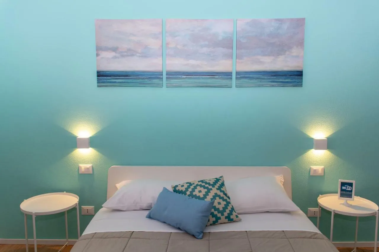 Guest house Mondello Beach Rooms - By The Sea
