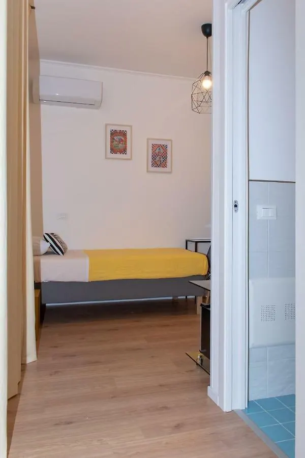 Mondello Beach Rooms - By The Sea Guest house
